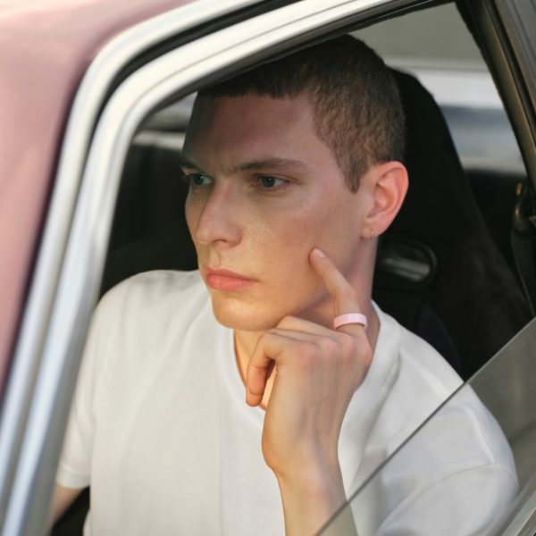 Own the Oura Ring 4 Ceramics – The Most Stylish Smart Tech on the Planet